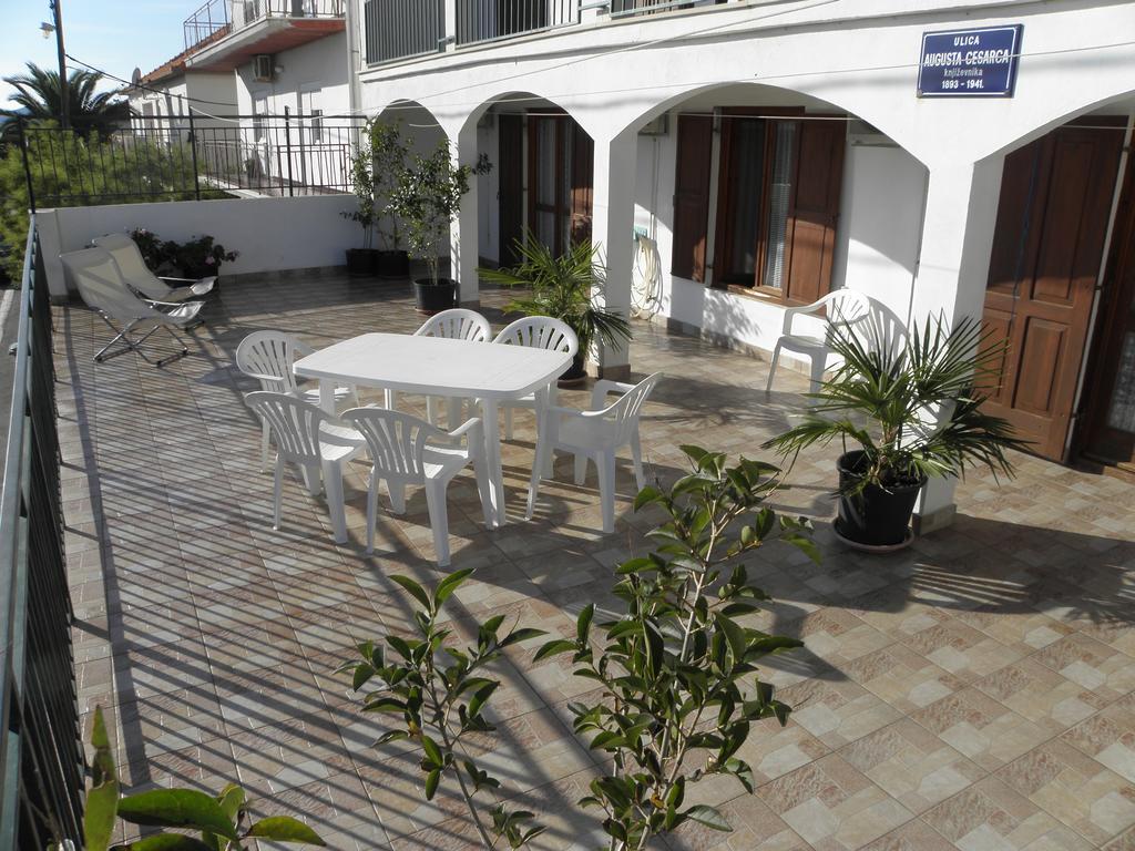 Apartments Blanche ซาดาร์ ภายนอก รูปภาพ